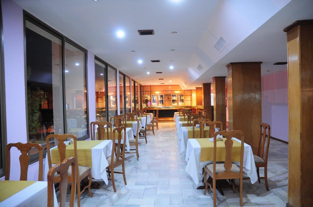 Intersur Hotel Colon Extérieur photo