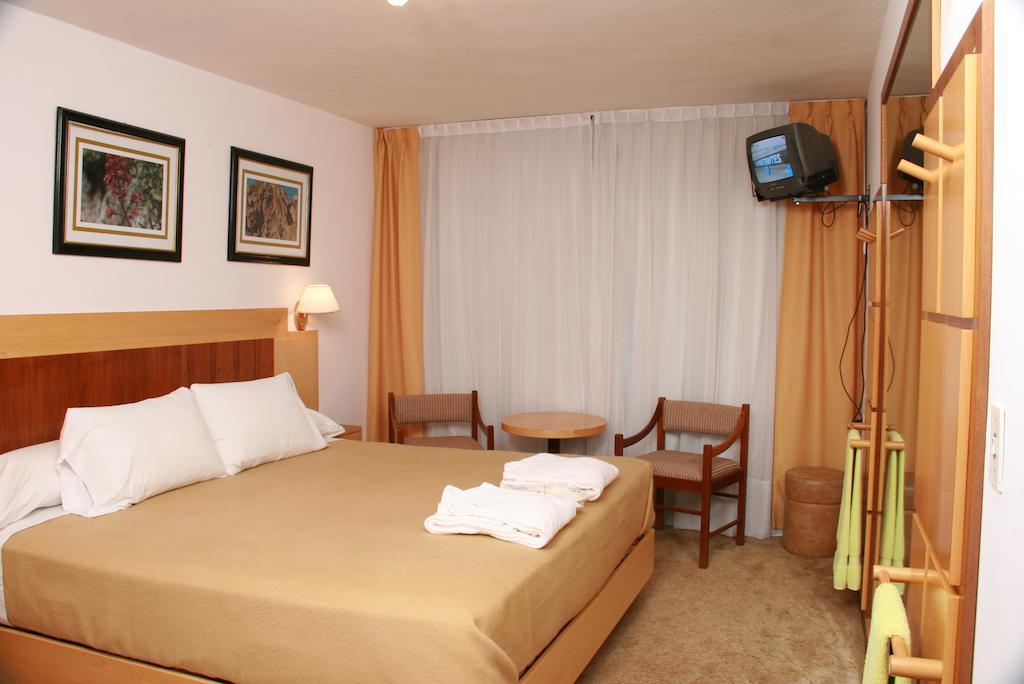 Intersur Hotel Colon Extérieur photo