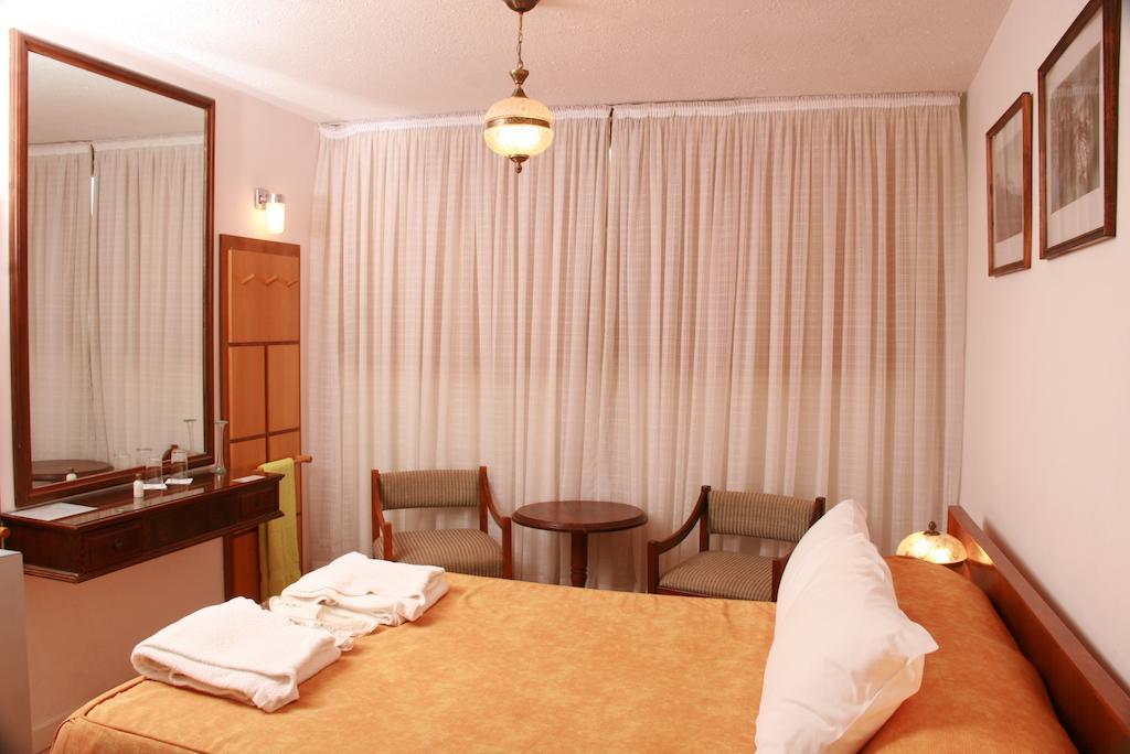 Intersur Hotel Colon Chambre photo