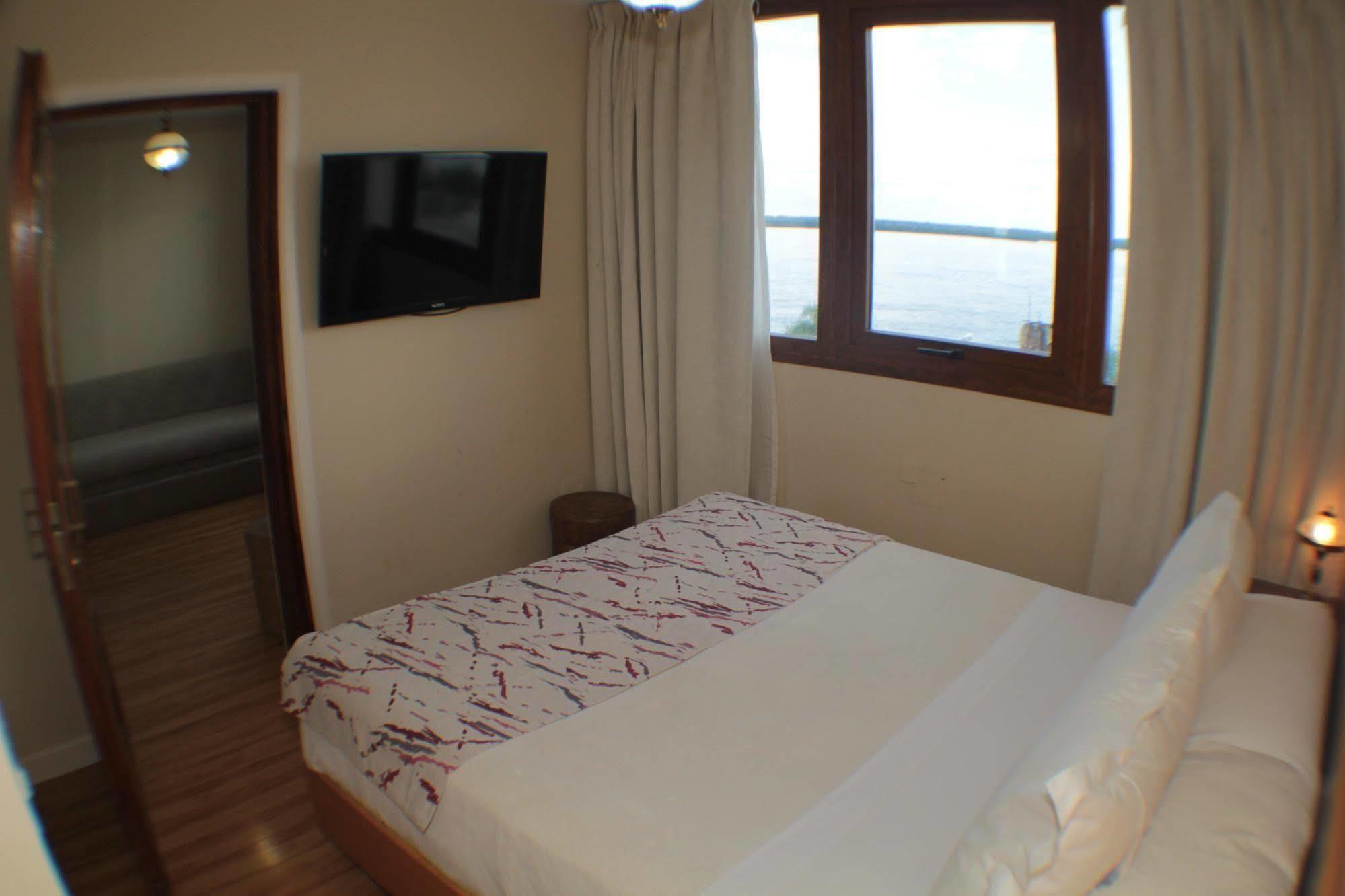 Intersur Hotel Colon Extérieur photo